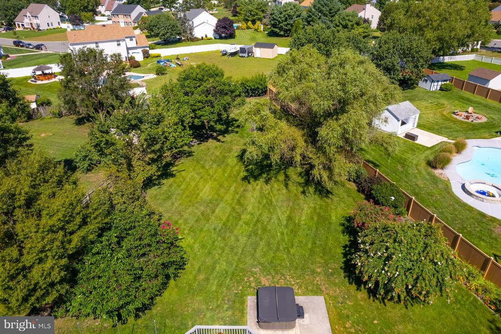 814 CANVASBACK DRIVE