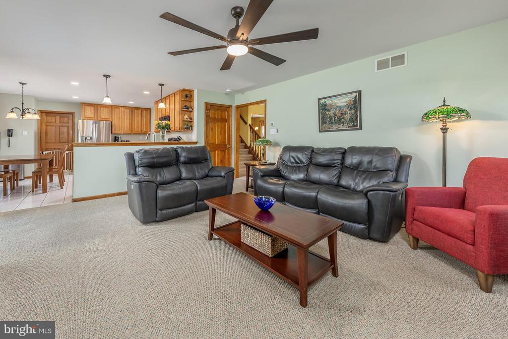 814 CANVASBACK DRIVE
