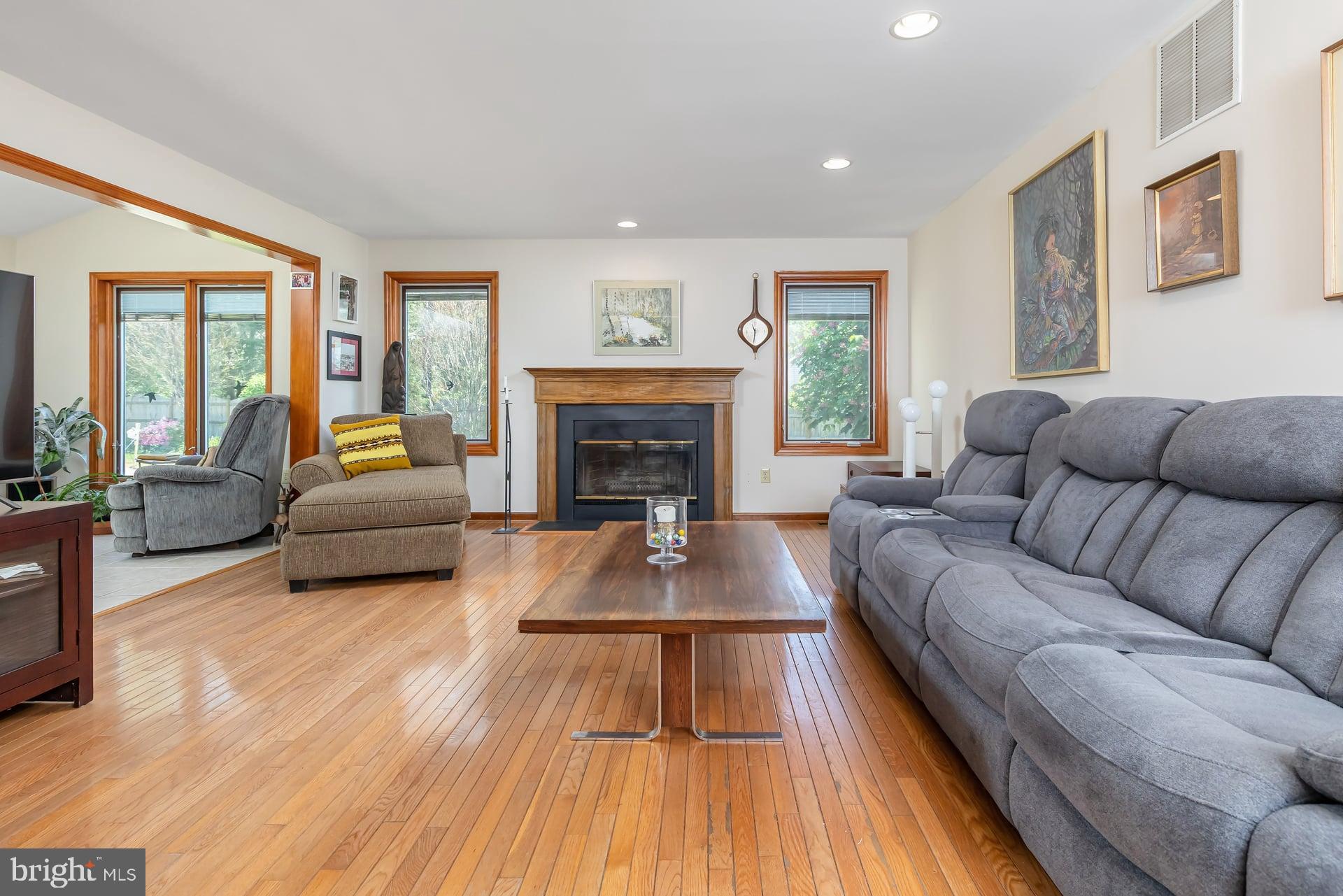 415 LABRADOR TRAIL