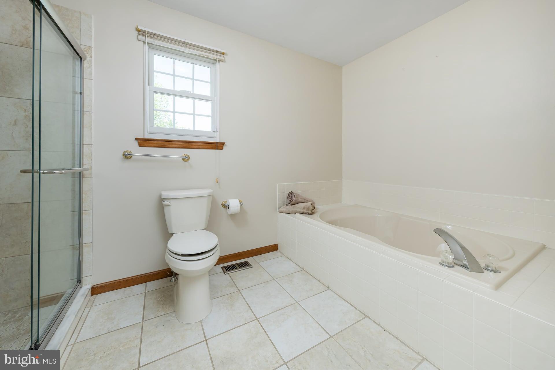 415 LABRADOR TRAIL