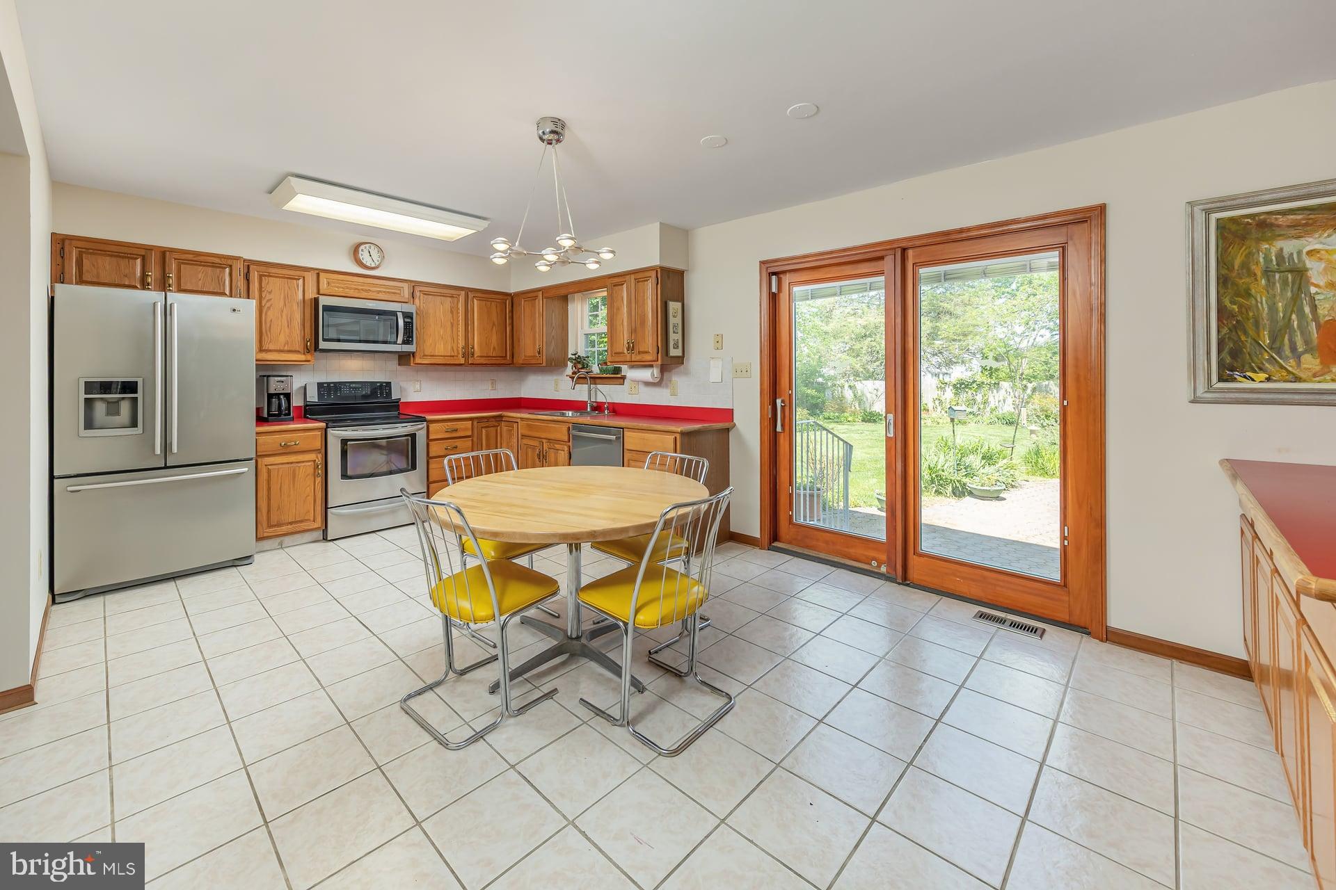 415 LABRADOR TRAIL
