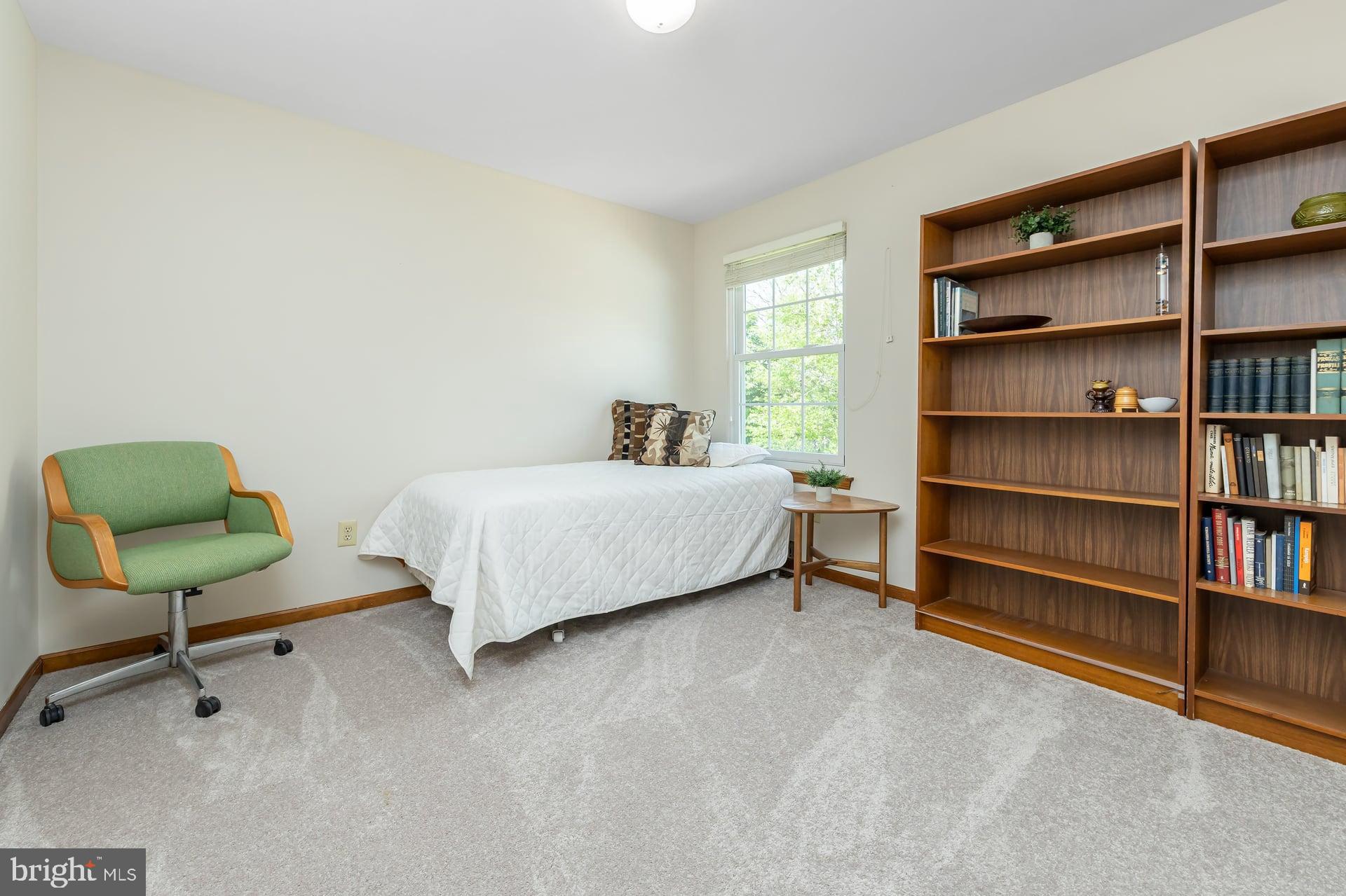 415 LABRADOR TRAIL