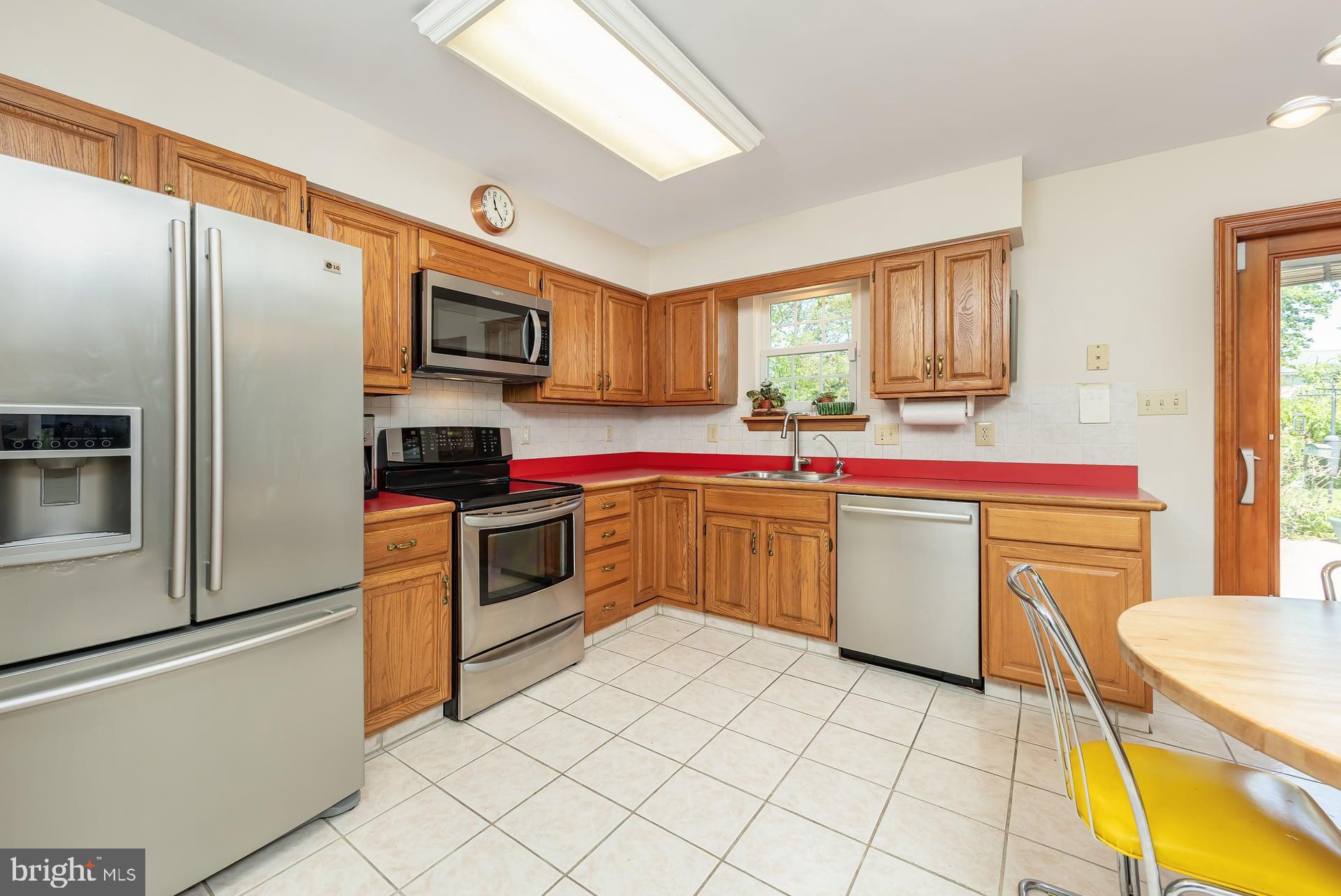 415 LABRADOR TRAIL