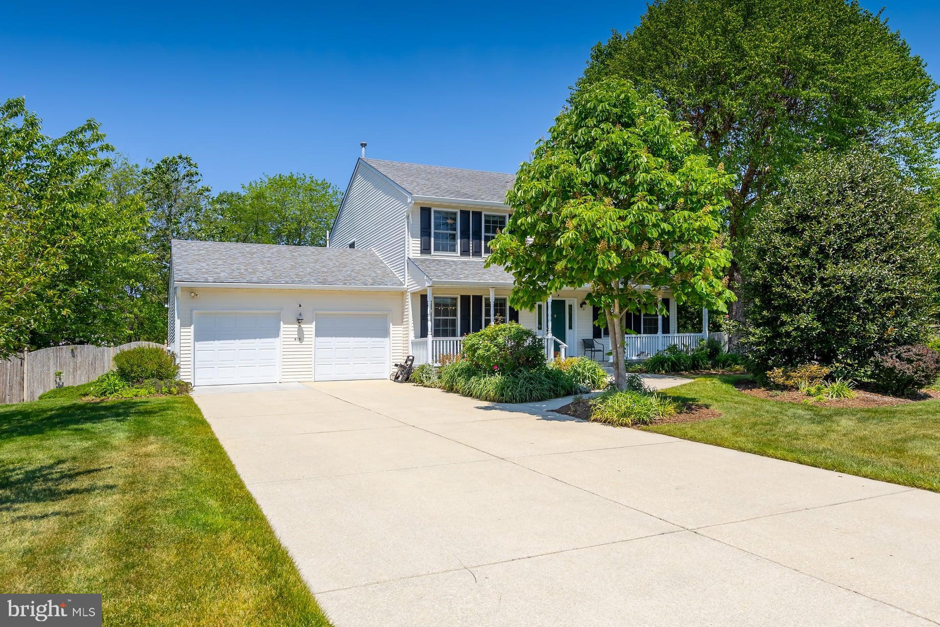 415 LABRADOR TRAIL