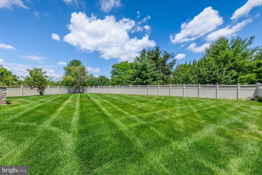 301 LONG MEADOW DRIVE