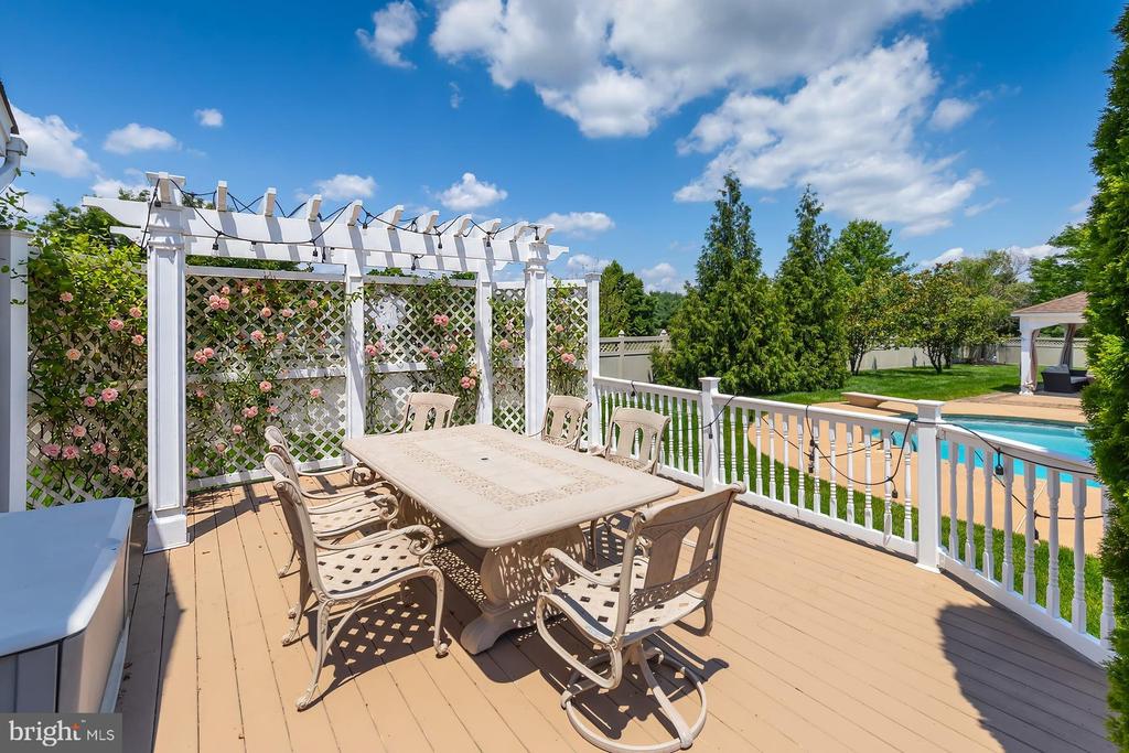 301 LONG MEADOW DRIVE