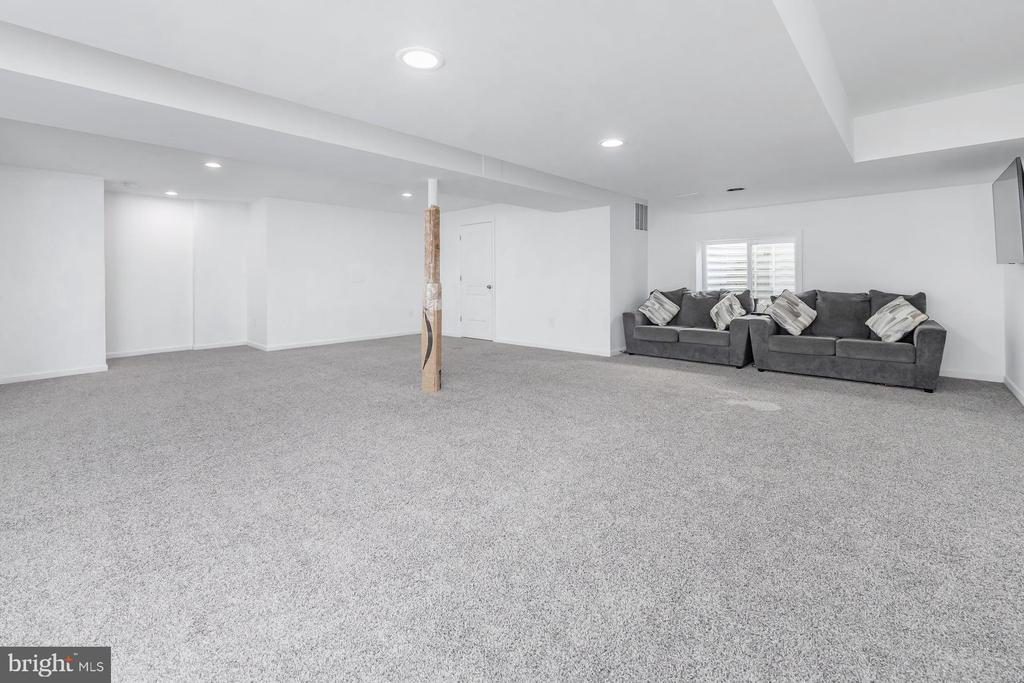 707 CHELSEA ROAD