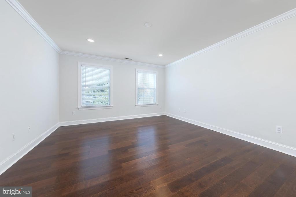 707 CHELSEA ROAD