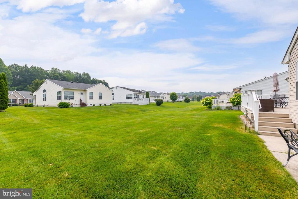320 CHICKORY TRAIL