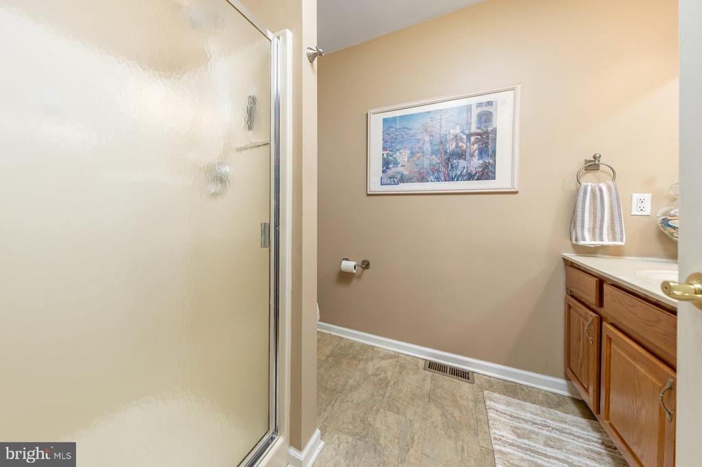 320 CHICKORY TRAIL
