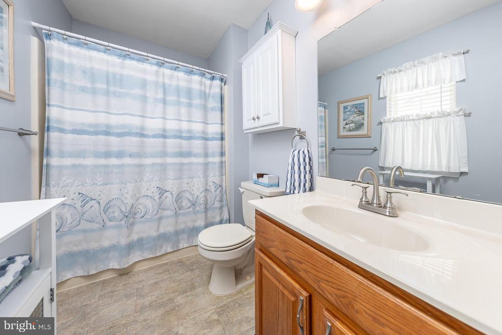 320 CHICKORY TRAIL