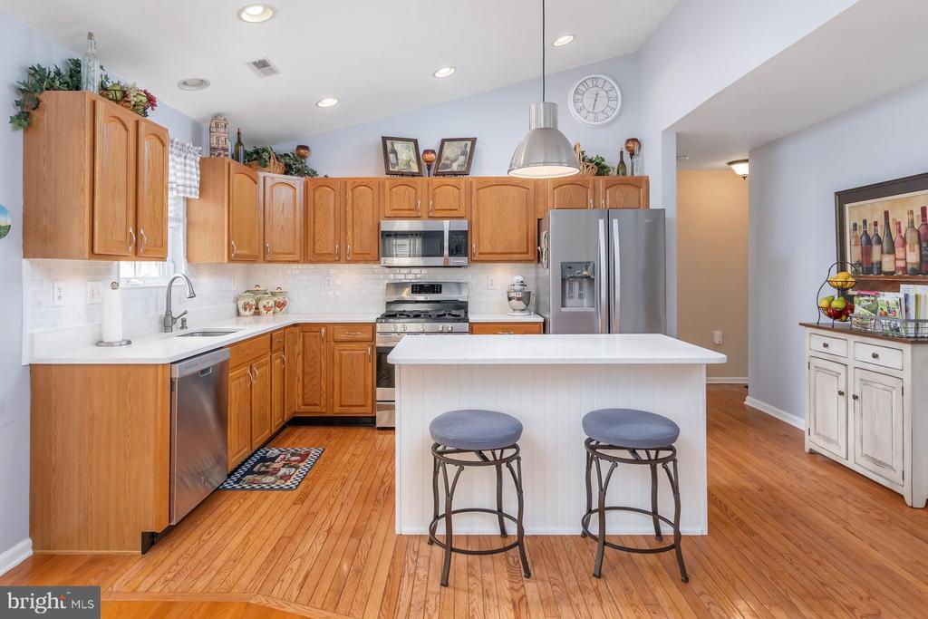 320 CHICKORY TRAIL