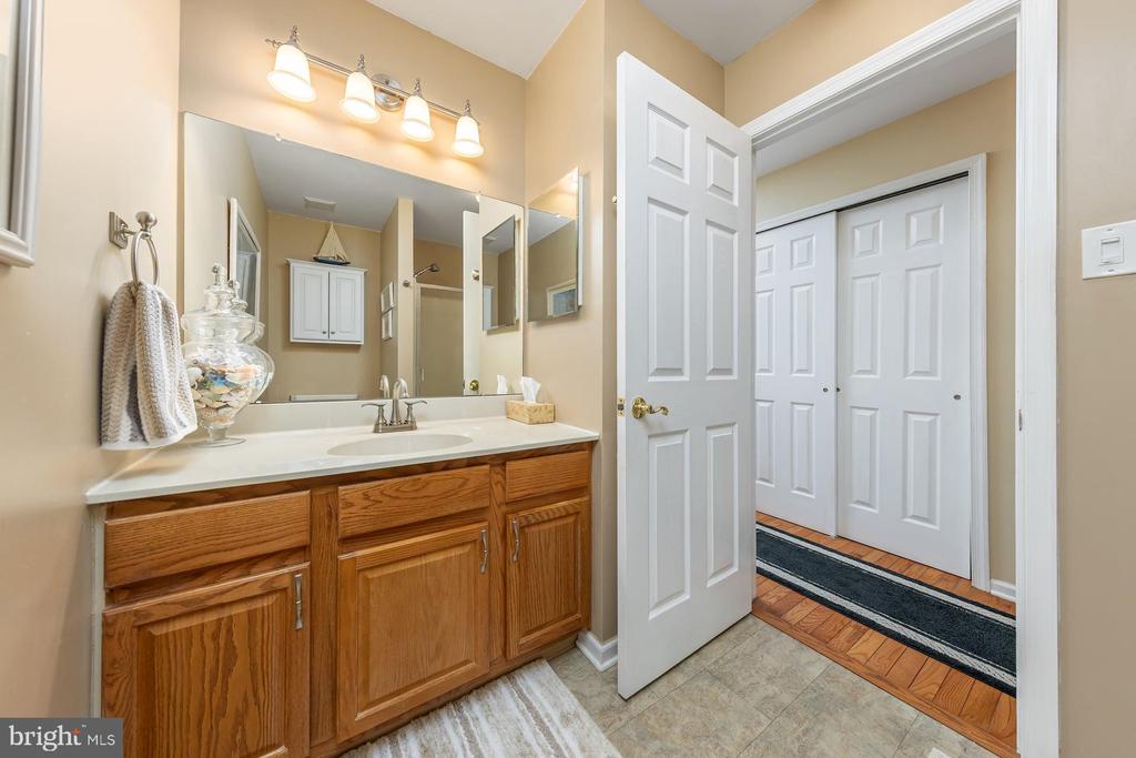 320 CHICKORY TRAIL
