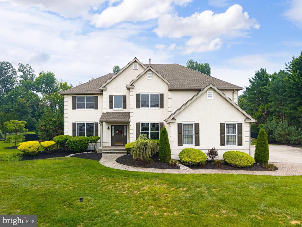 11 TURTLE CREEK DRIVE