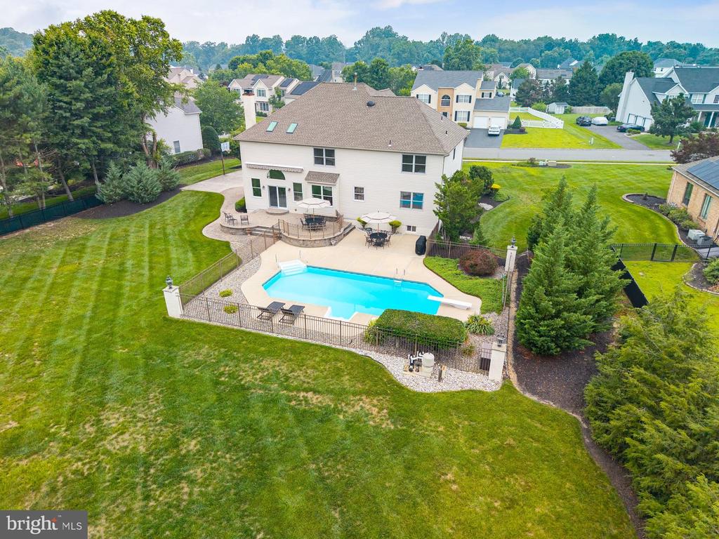 11 TURTLE CREEK DRIVE