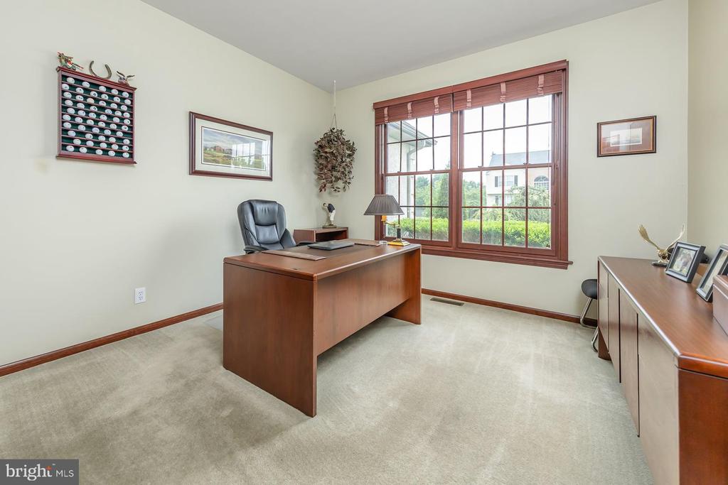 11 TURTLE CREEK DRIVE