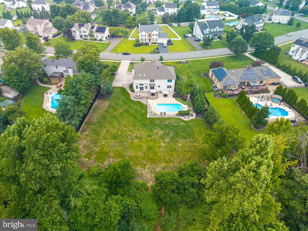 11 TURTLE CREEK DRIVE