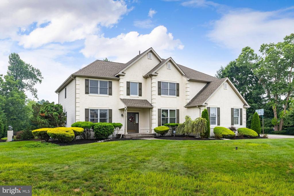 11 TURTLE CREEK DRIVE