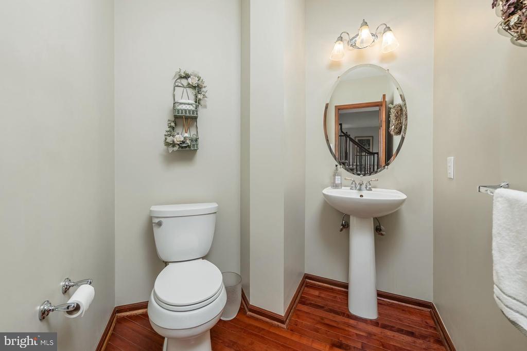 11 TURTLE CREEK DRIVE