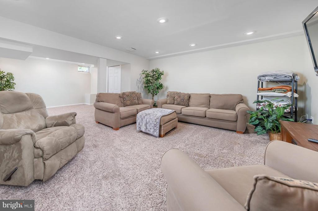 304 DAVID COURT