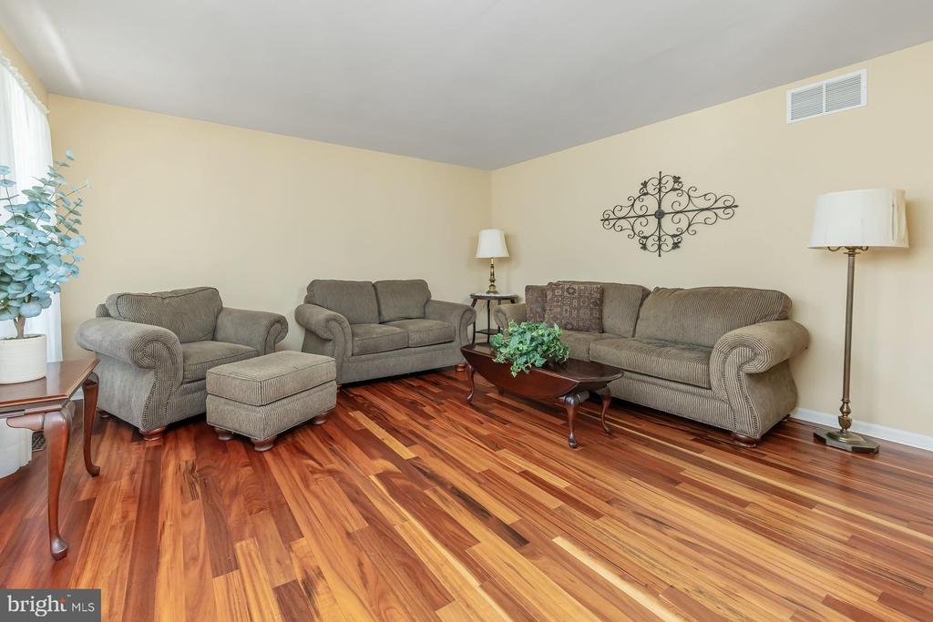 304 DAVID COURT