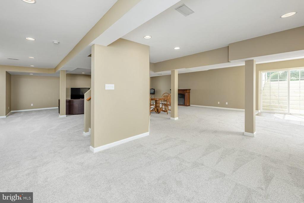 1104 JASMINE COURT