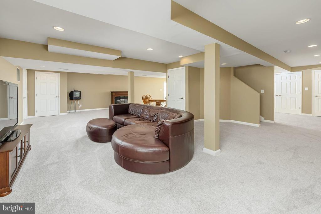 1104 JASMINE COURT