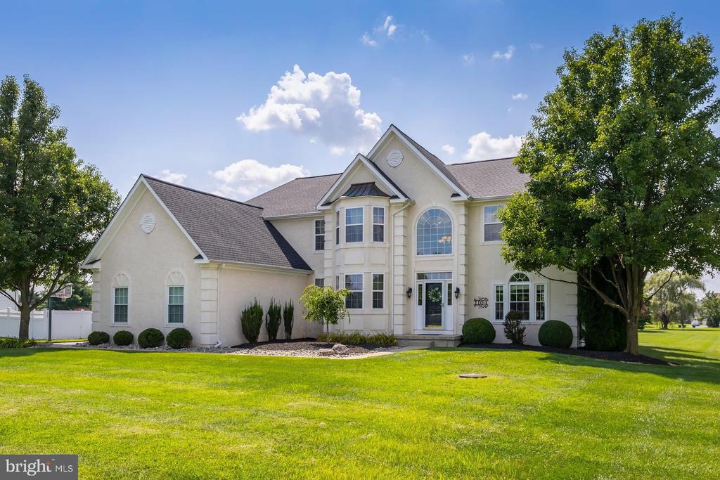 1104 JASMINE COURT