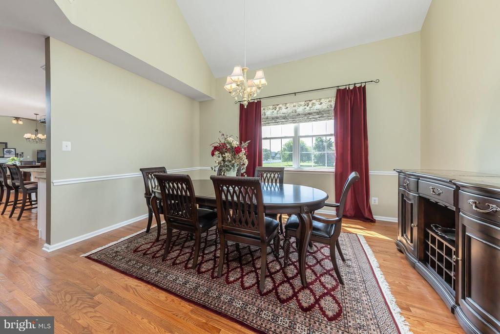 1104 JASMINE COURT