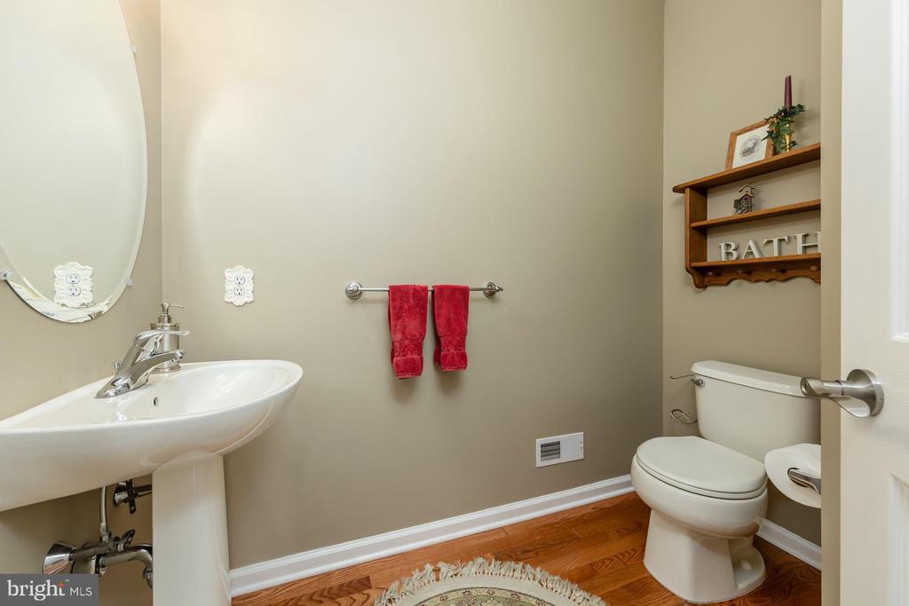 1104 JASMINE COURT