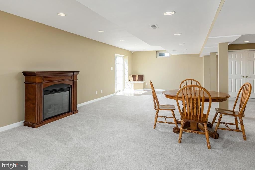 1104 JASMINE COURT