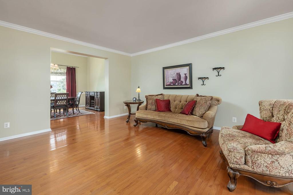 1104 JASMINE COURT