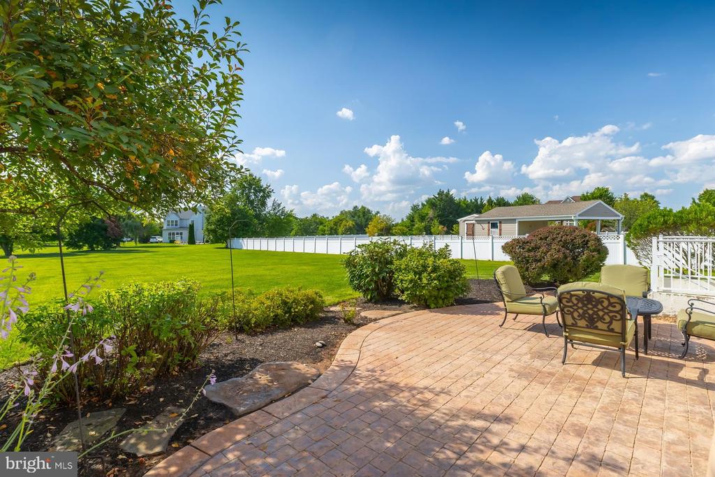 1104 JASMINE COURT
