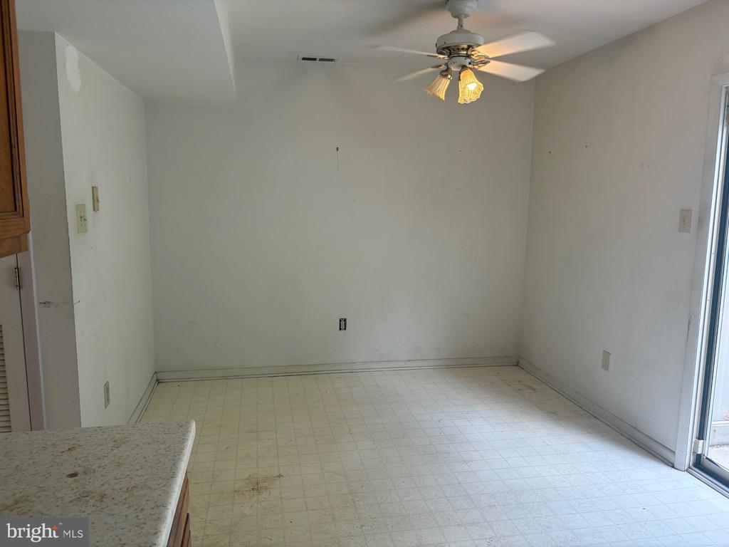 8 WOODBROOK DRIVE