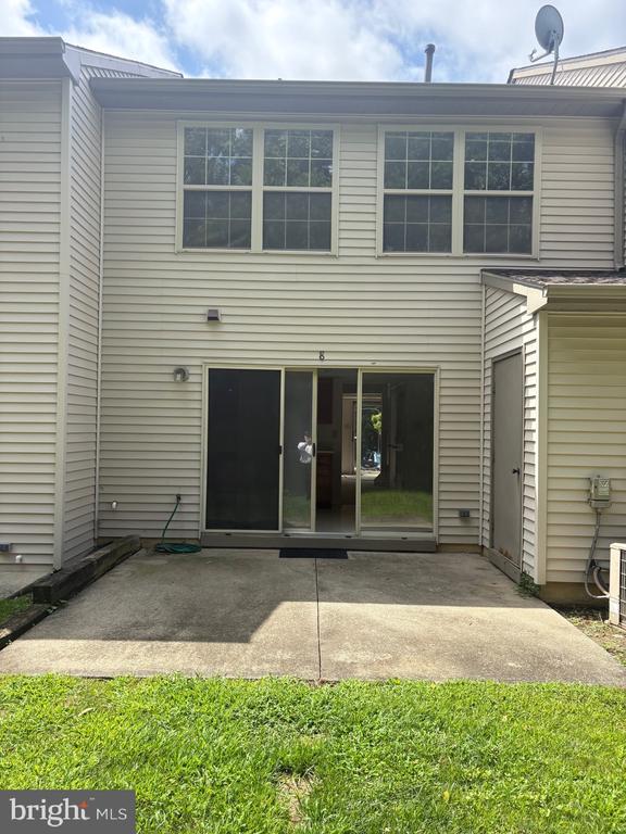 8 WOODBROOK DRIVE