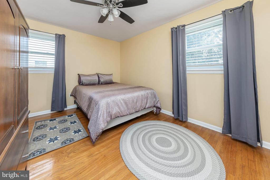 30 BUDD BOULEVARD