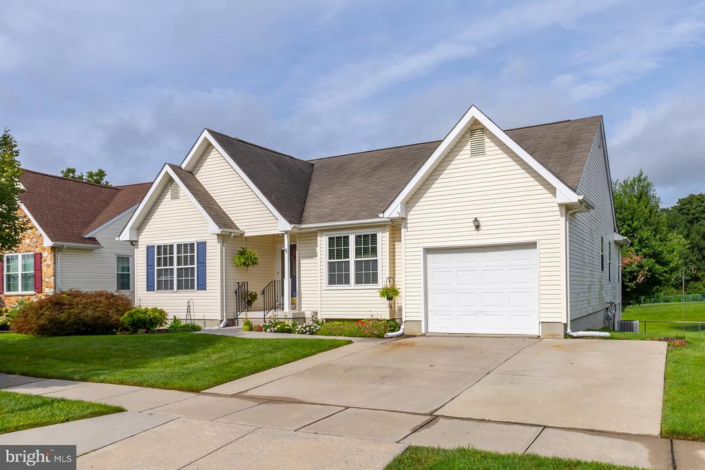 317 CHICKORY TRAIL