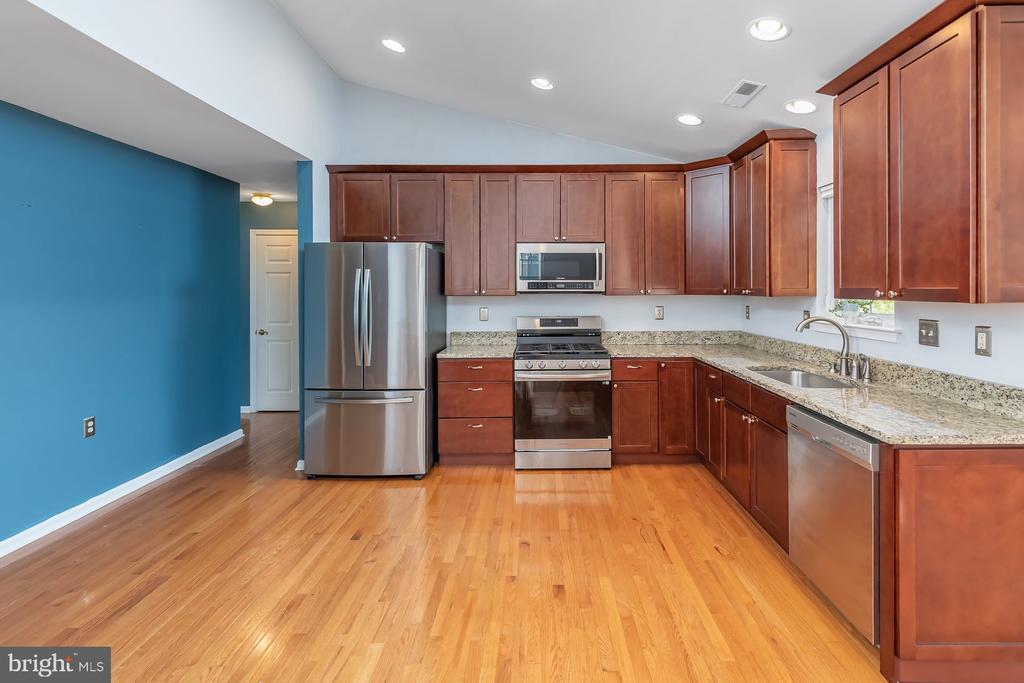 317 CHICKORY TRAIL