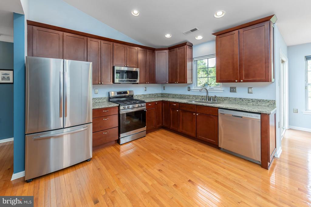 317 CHICKORY TRAIL
