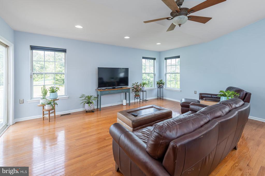 317 CHICKORY TRAIL