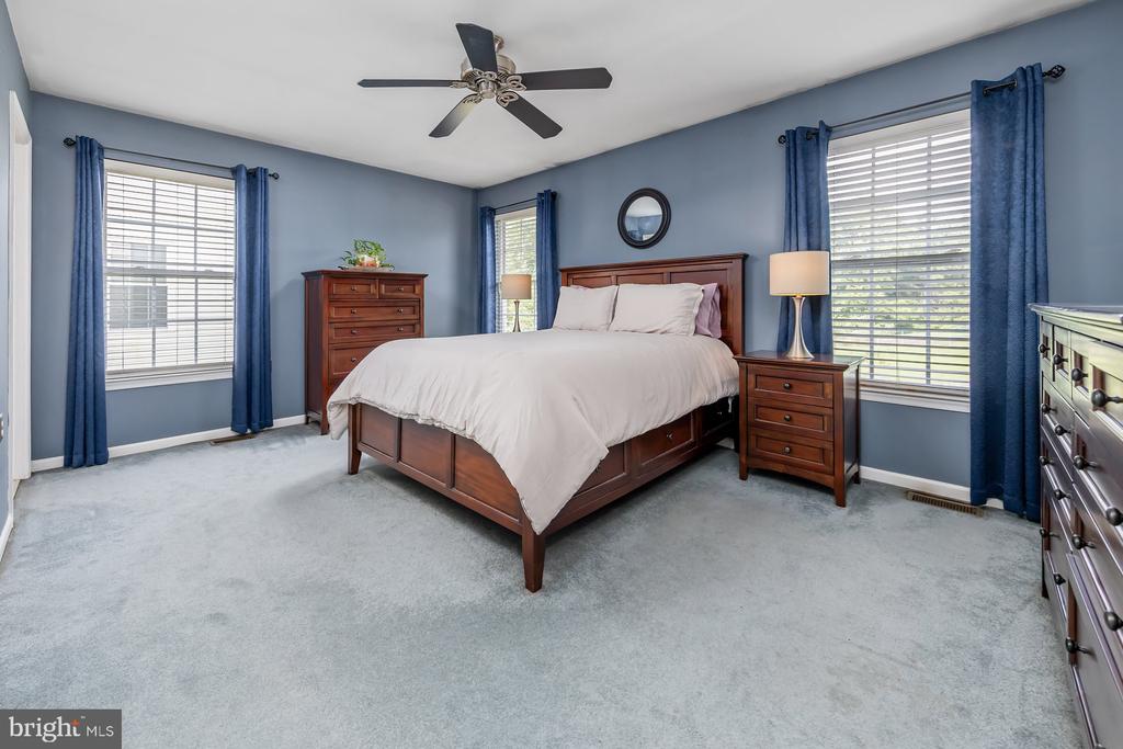 317 CHICKORY TRAIL