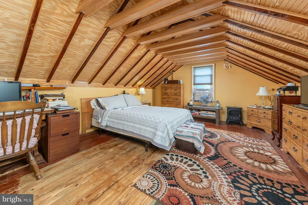 432 MULLICA HILL ROAD