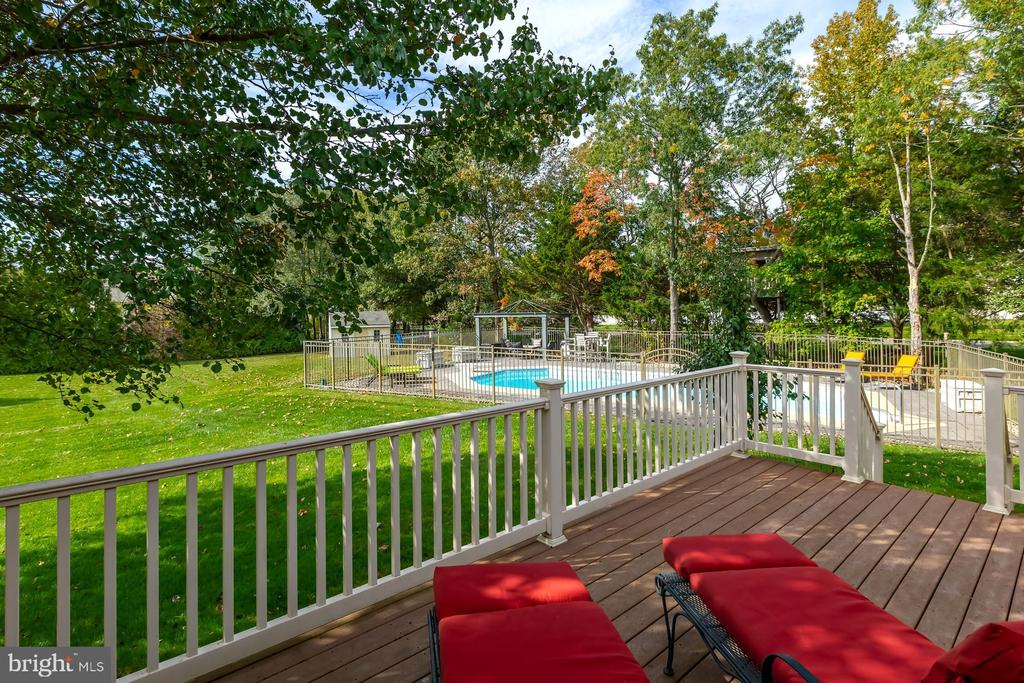 202 SHETLAND COURT