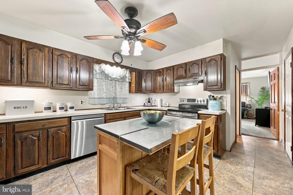 405 RICHWOOD ROAD