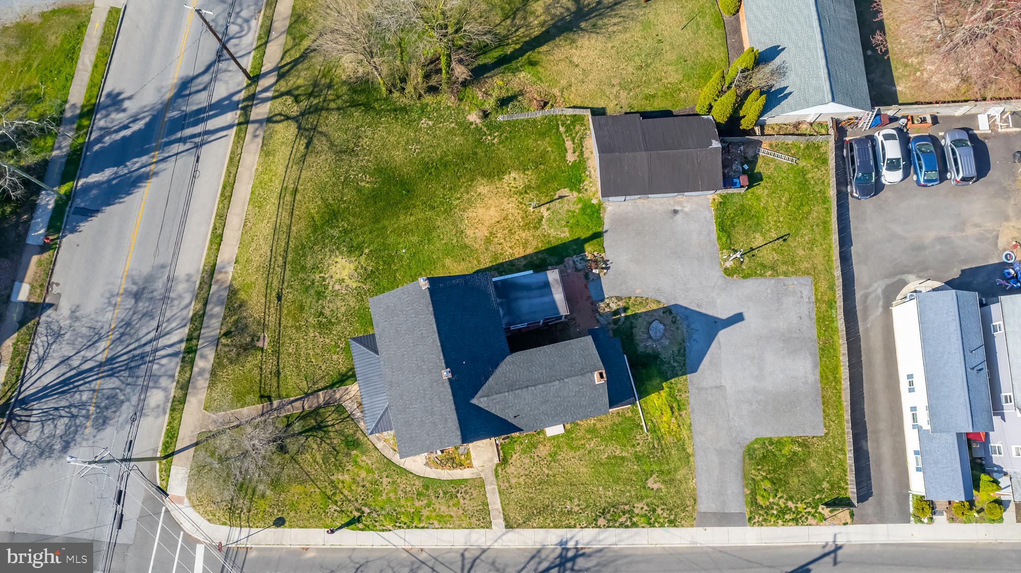 213 S Main St