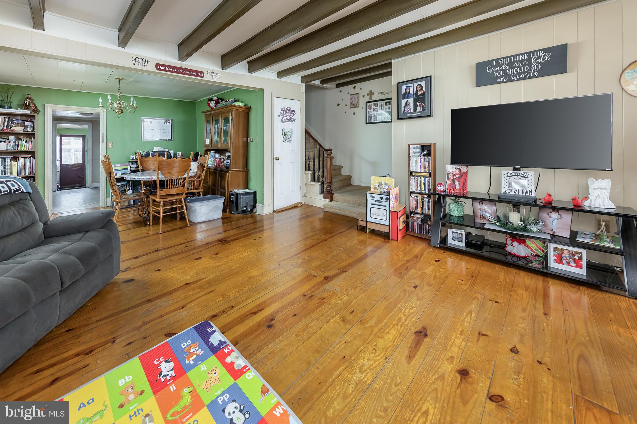 213 S Main St