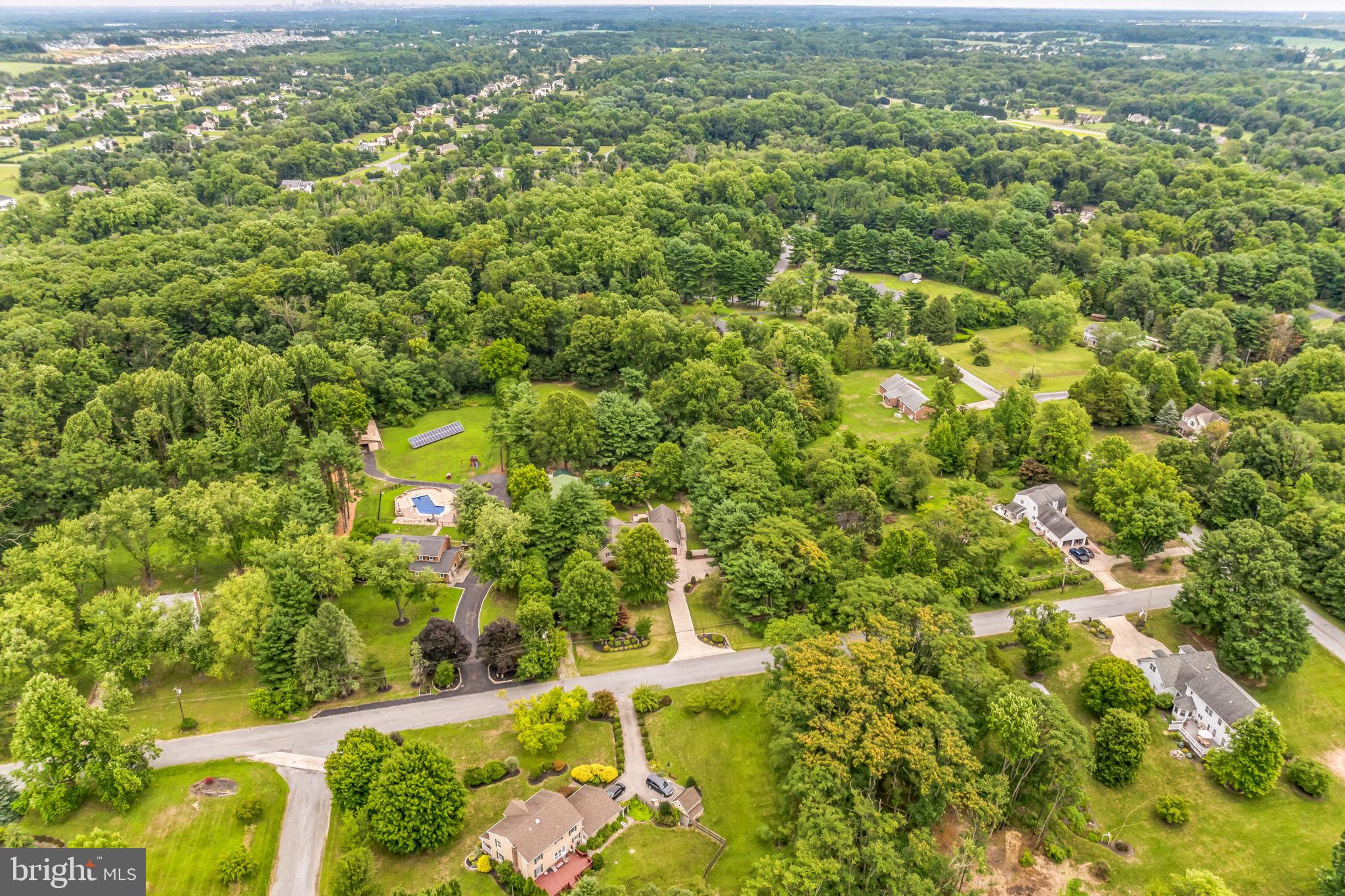 10 FORSYTHIA LANE