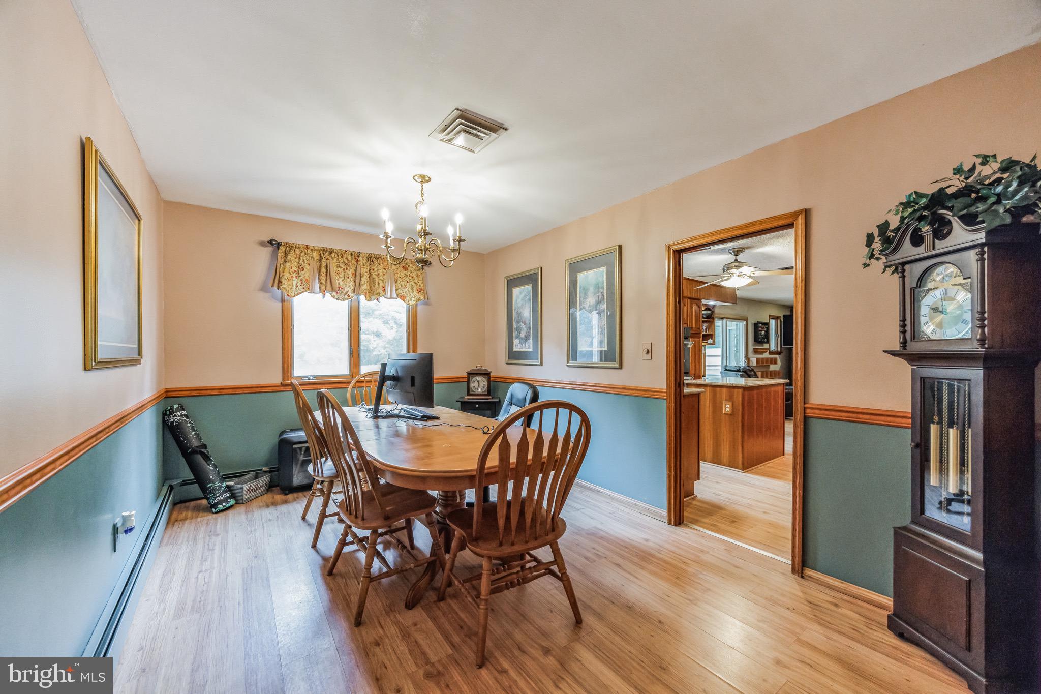 10 FORSYTHIA LANE