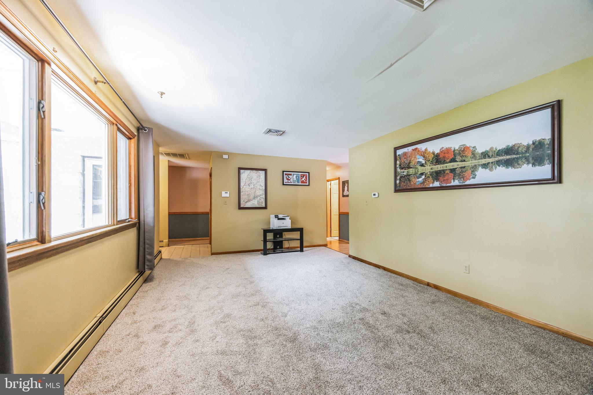 10 FORSYTHIA LANE