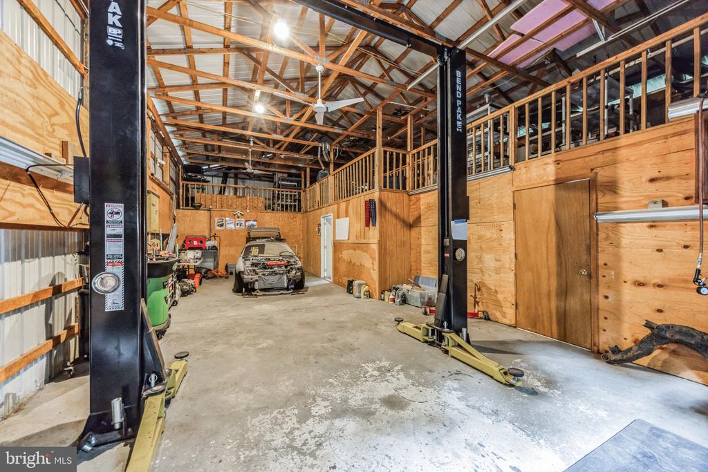 10 FORSYTHIA LANE